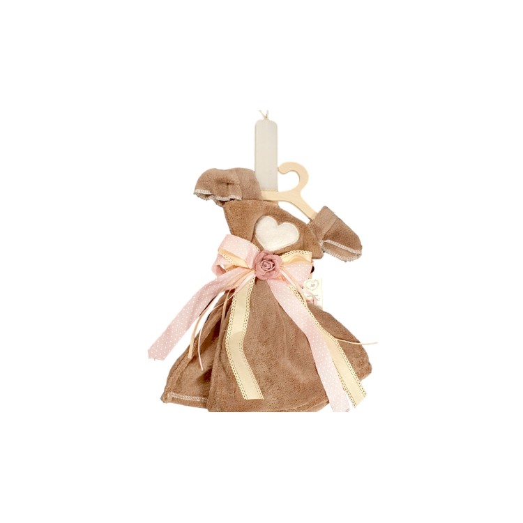 Πασχαλινή λαμπάδα με κρεμαστό φόρεμα πετσέτα