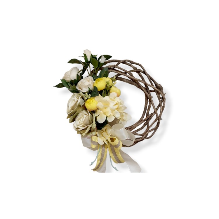 Στεφάνι κλαδένιο στολισμένο με τριαντάφυλλα και ορτανσία κίτρινο λευκό 30cm