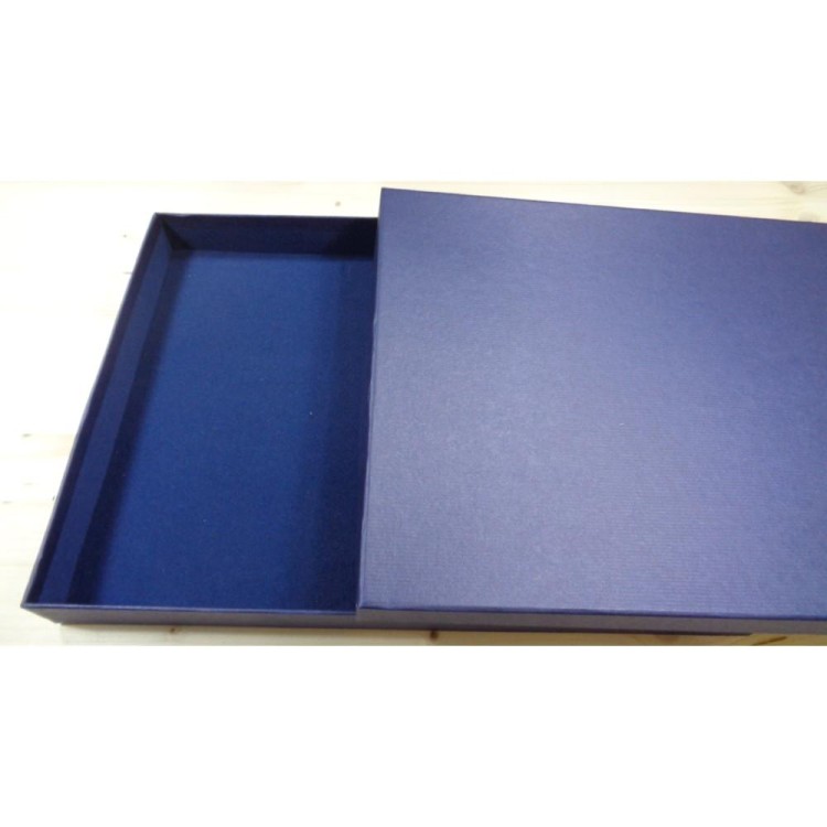 Κουτί χάρτινο μπλε 24cm x18cm x 3cm