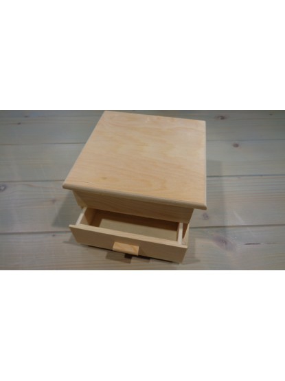 Μπιζουτιέρα ξύλινη τετράγωνη