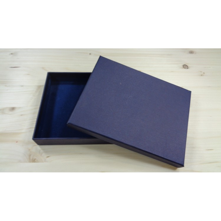 Κουτί χάρτινο μπλε 19cm x15cm x 3cm