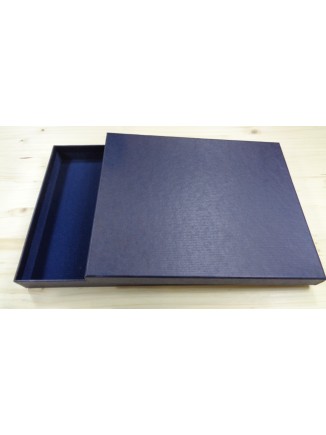 Κουτί χάρτινο μπλε 29cm x23cm x 3.5cm
