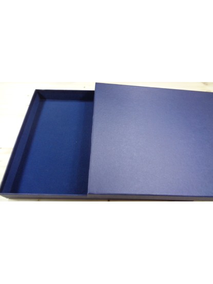 Κουτί χάρτινο μπλε 30cm x40cm x 4cm
