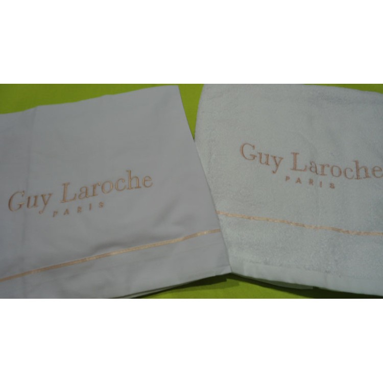 Λαδόπανο λευκό-ροζ Guy Laroche