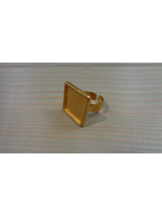 Δαχτυλίδι με τετράγωνη βάση για υγρό γυαλί χρυσό χρώμα